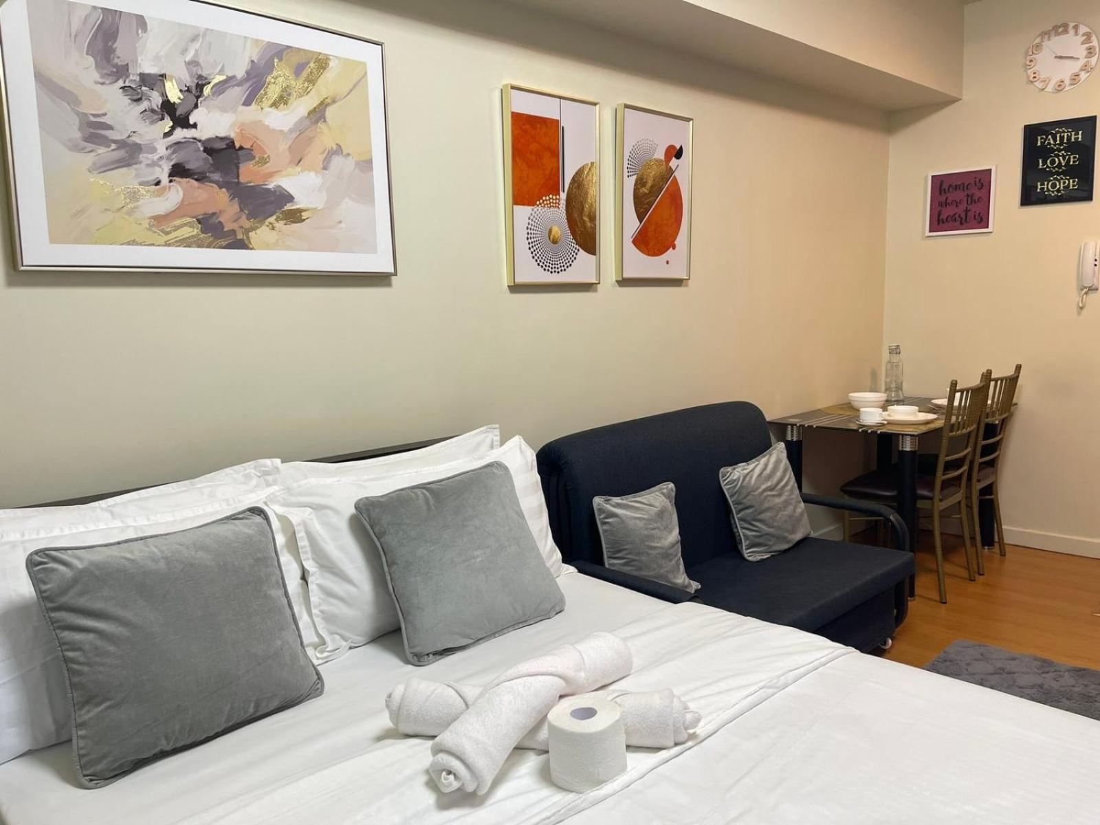 8 Adriatico Staycation 마닐라 외부 사진